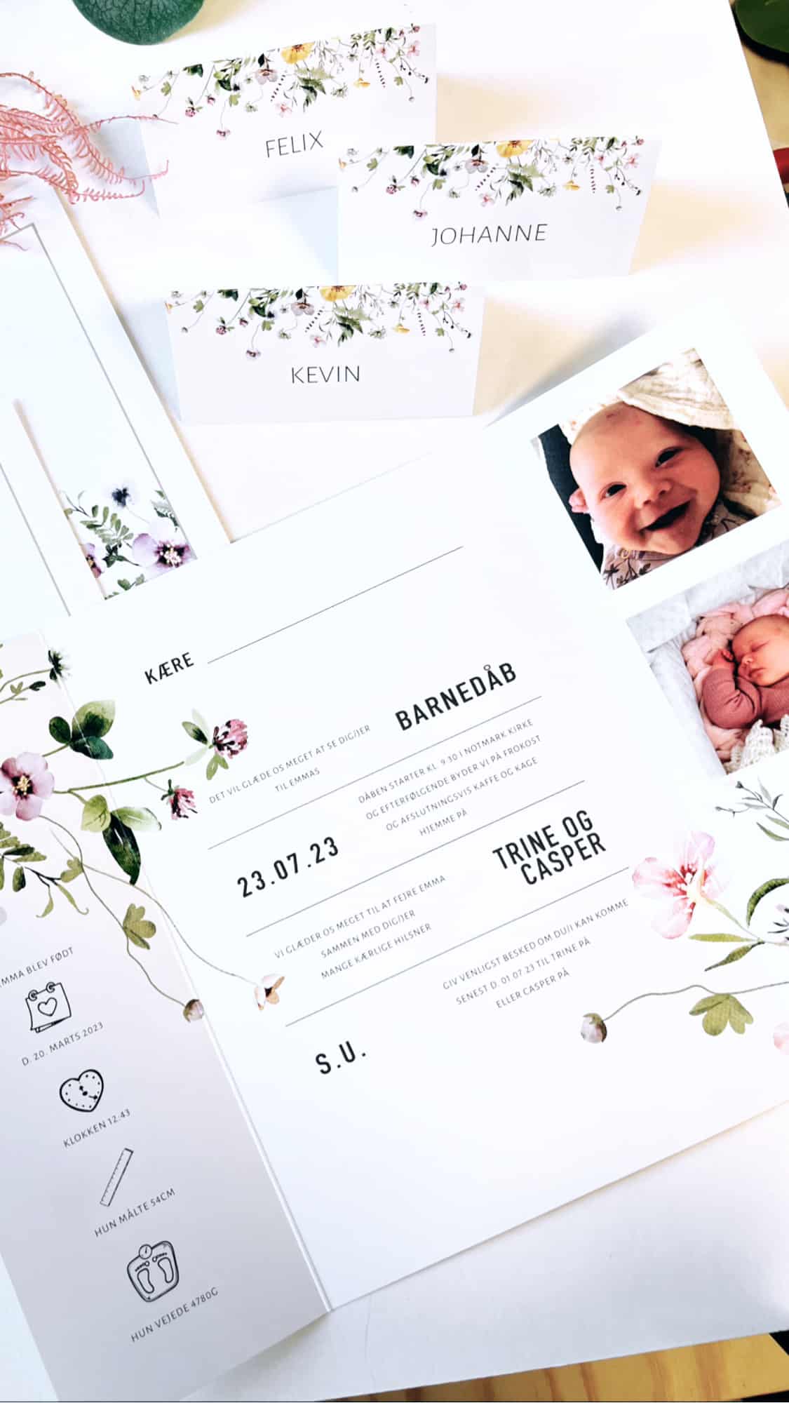 katharina dåbsinvitationer med vilde blomster