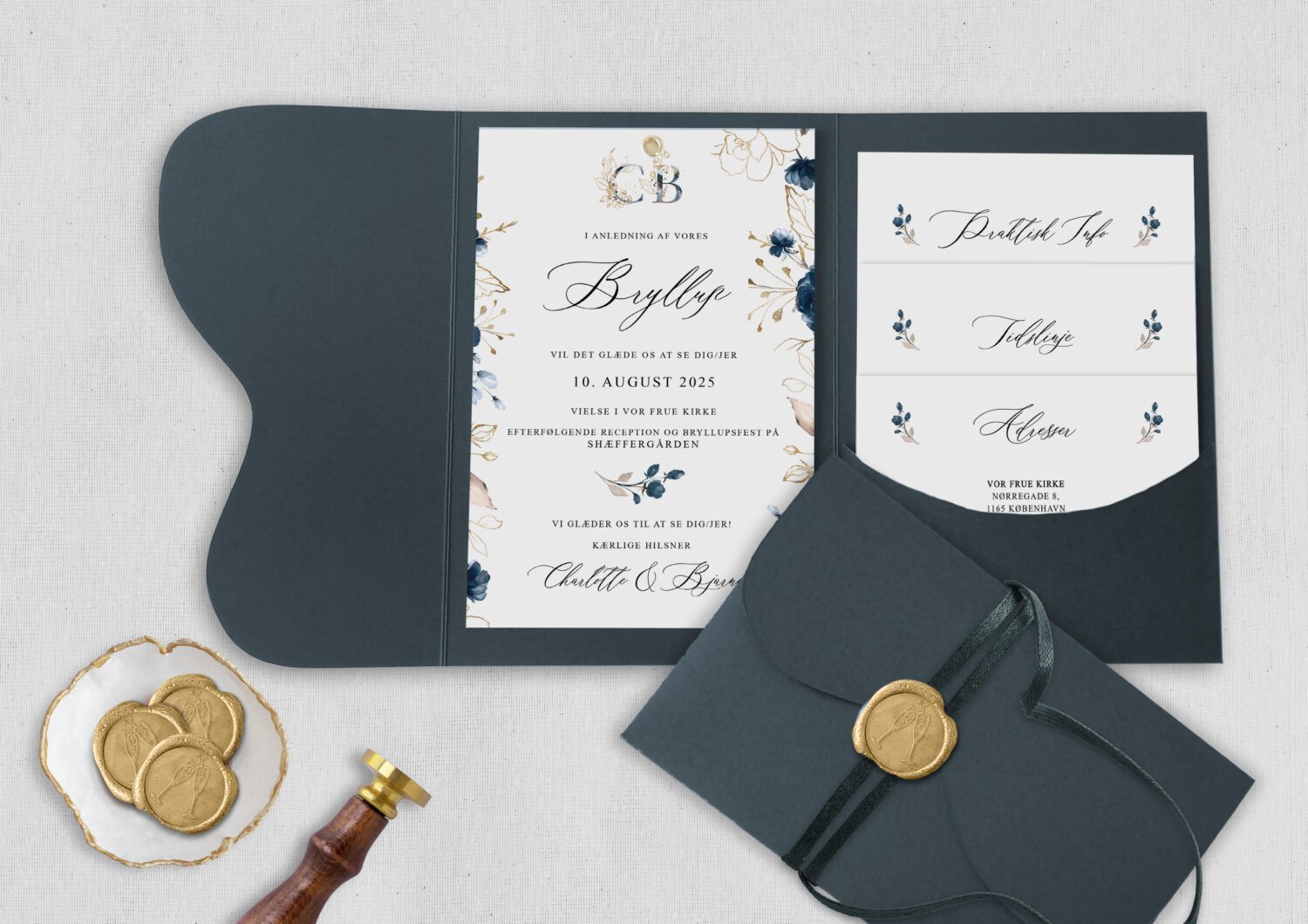 navy bloom pocketfold invitation til bryllup