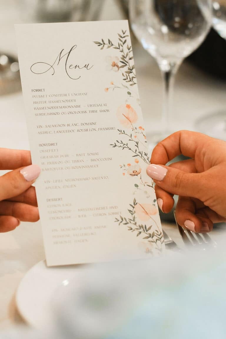 menukort til bryllup, blomster tema