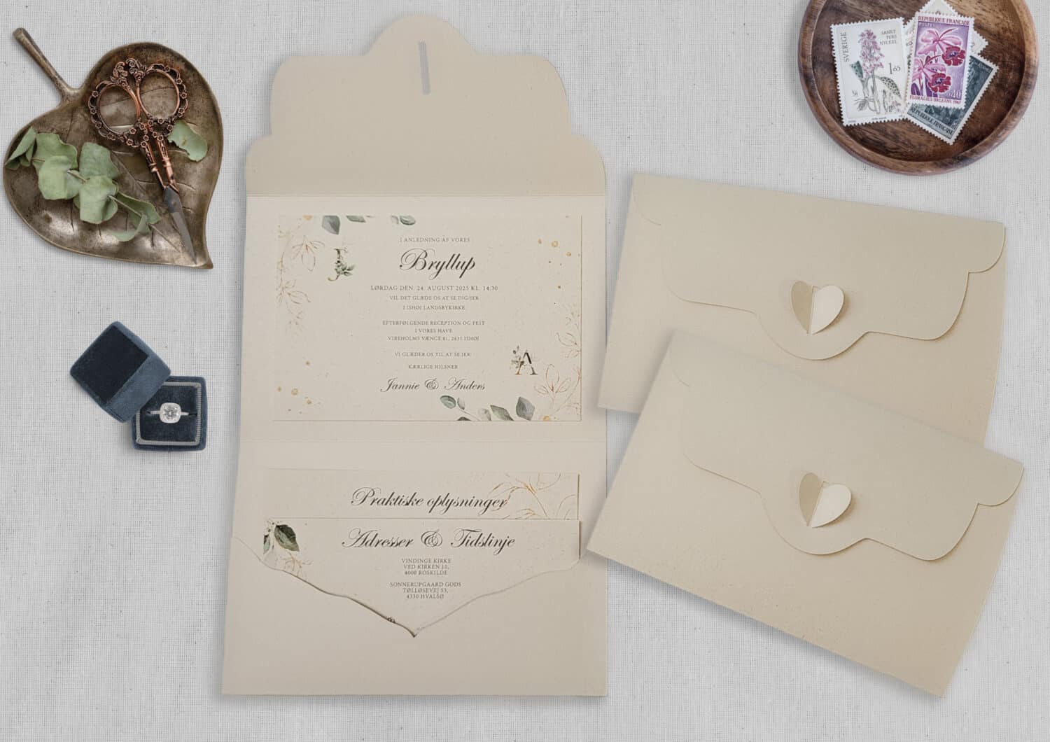 GOld leaf pocket fold