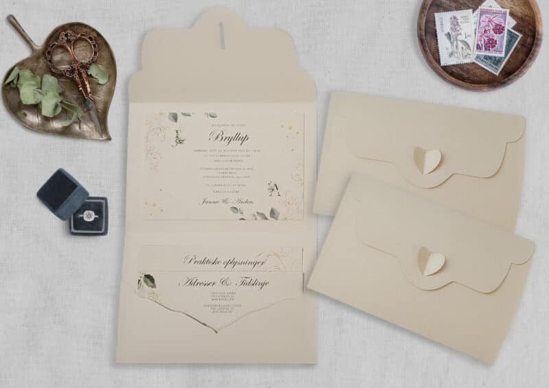 GOld leaf pocket fold