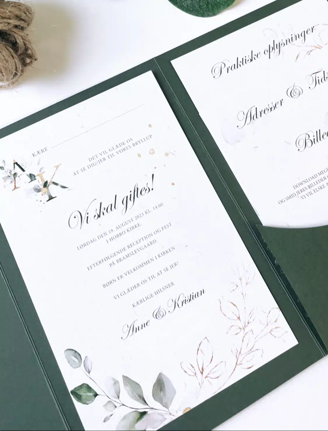 Gold leaf pocket fold