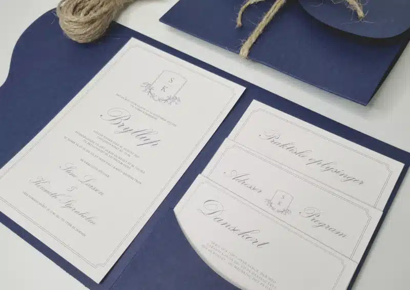 Pocket fold Delicate blues